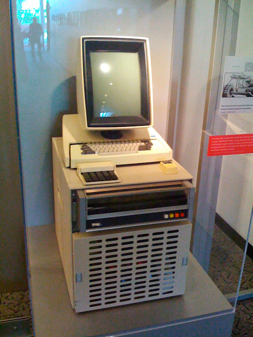 ЭВМ Xerox Alto – первый в мире компьютер с графическим пользовательским интерфейсом